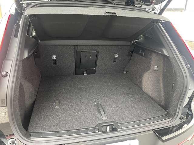 ボルボ ＸＣ４０ プラス Ｂ４ ＡＷＤ ４ＷＤ R6年 (東北) 99