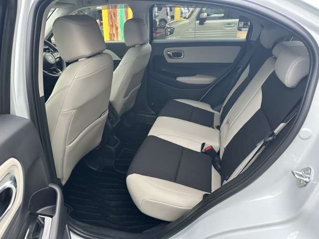 ホンダ ヴェゼル １．５ Ｅ：ＨＥＶ Ｚ R5年 (東海) 99