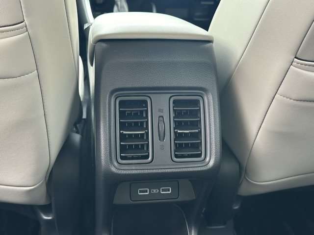 ホンダ ヴェゼル １．５ Ｅ：ＨＥＶ Ｚ R5年 (東海) 99