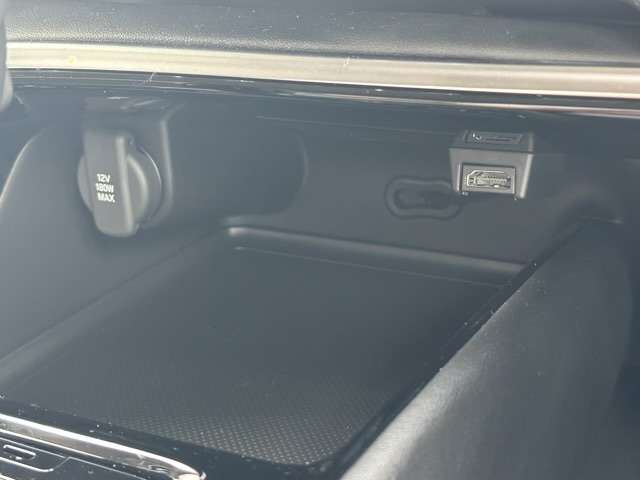 ホンダ ヴェゼル １．５ Ｅ：ＨＥＶ Ｚ R5年 (東海) 99