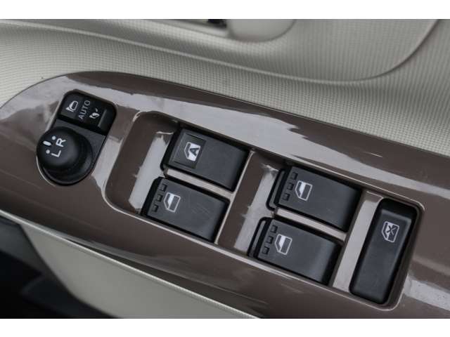 ダイハツ ムーヴ　キャンバス ６６０ Ｇ メイクアップ リミテッド ＳＡＩＩＩ R1年 (関東) 99