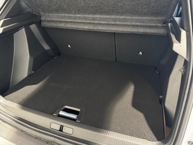 プジョー ＳＵＶ ２００８ ＧＴ R6年 (中国) 99