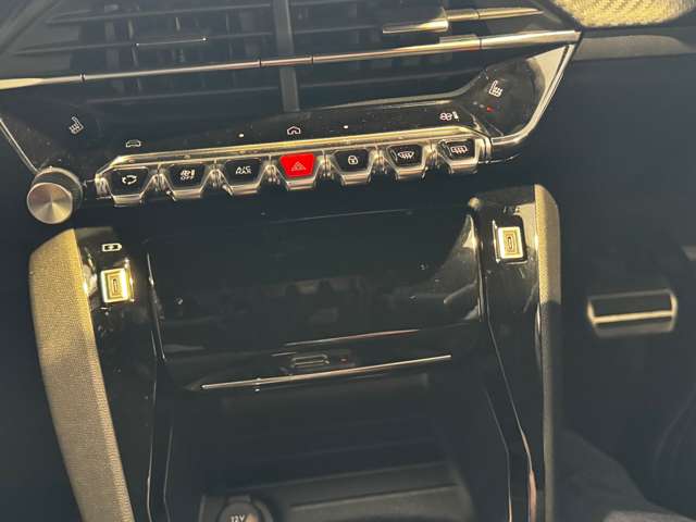 プジョー ＳＵＶ ２００８ ＧＴ R6年 (中国) 99