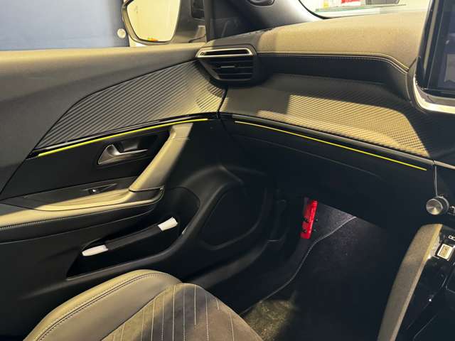 プジョー ＳＵＶ ２００８ ＧＴ R6年 (中国) 99