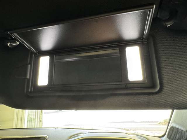 プジョー ｅ−２０８ ＧＴ R5年 (中国) 99