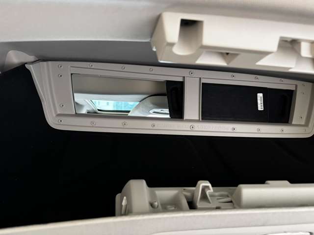 シトロエン ベルランゴ シャイン ディーゼルターボ R3年 (中国) 99