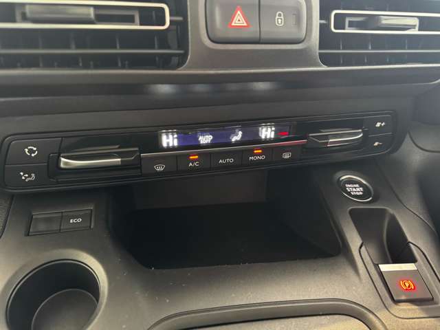 シトロエン ベルランゴ シャイン ディーゼルターボ R3年 (中国) 99