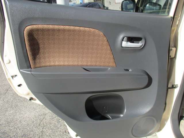 日産 モコ ６６０ Ｘ H24年 (中国) 99