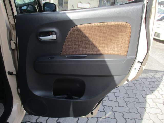 日産 モコ ６６０ Ｘ H24年 (中国) 99