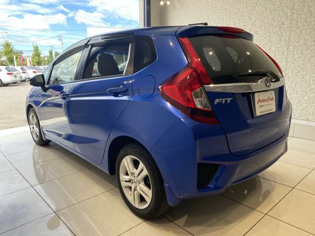 ホンダ フィット １．３ １３Ｇ Ｆパッケージ H25年 (九州・沖縄) 99