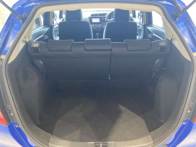 ホンダ フィット １．３ １３Ｇ Ｆパッケージ H25年 (九州・沖縄) 99