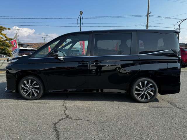 トヨタ ヴォクシー １．８ ハイブリッド Ｓ－Ｚ R7年 (九州・沖縄) 99