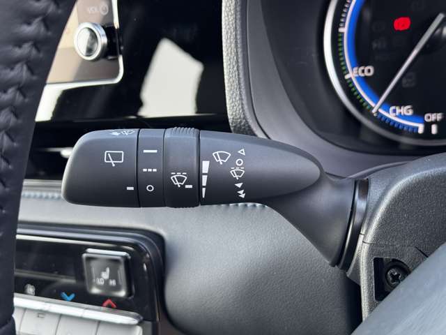 トヨタ ヴォクシー １．８ ハイブリッド Ｓ－Ｚ R7年 (九州・沖縄) 99