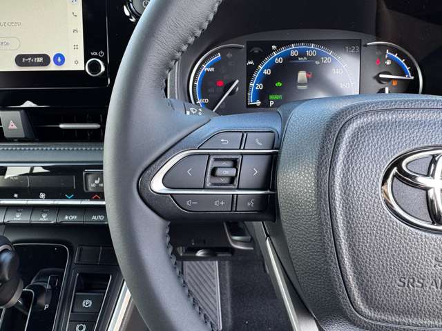 トヨタ ヴォクシー １．８ ハイブリッド Ｓ－Ｚ R7年 (九州・沖縄) 99