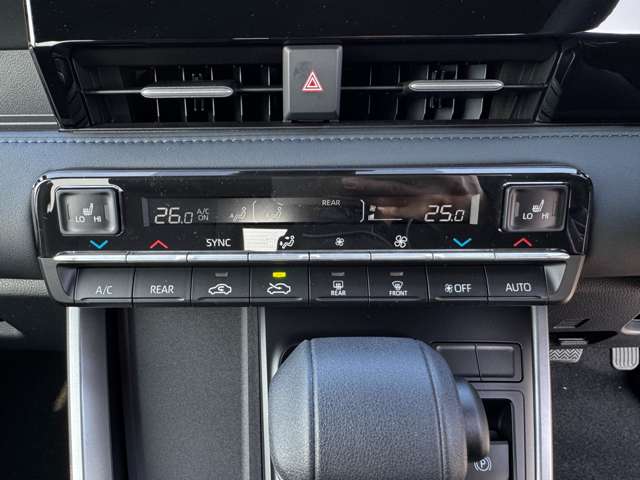 トヨタ ヴォクシー １．８ ハイブリッド Ｓ－Ｚ R7年 (九州・沖縄) 99