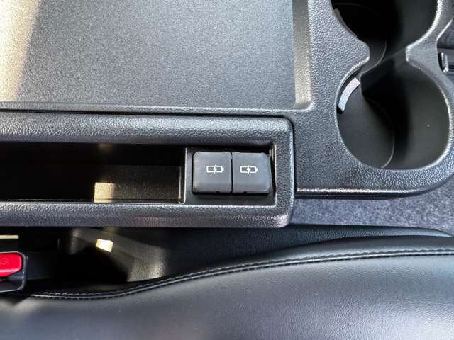 トヨタ ヴォクシー １．８ ハイブリッド Ｓ－Ｚ R7年 (九州・沖縄) 99