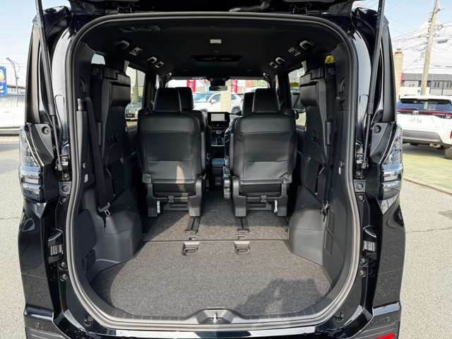 トヨタ ヴォクシー １．８ ハイブリッド Ｓ－Ｚ R7年 (九州・沖縄) 99