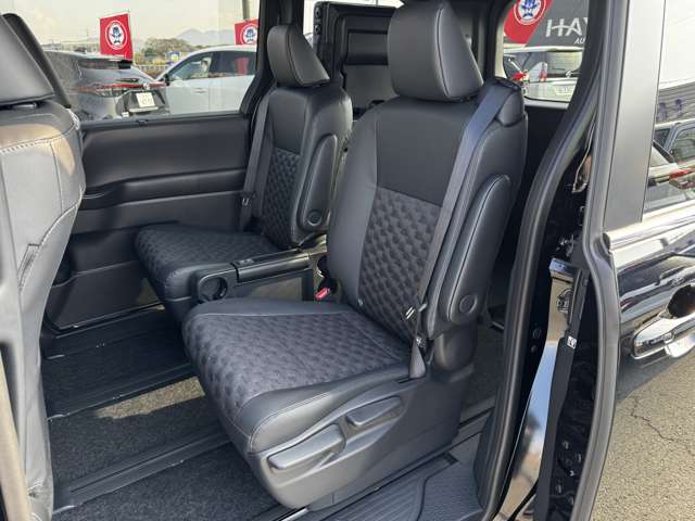 トヨタ ヴォクシー １．８ ハイブリッド Ｓ－Ｚ R7年 (九州・沖縄) 99