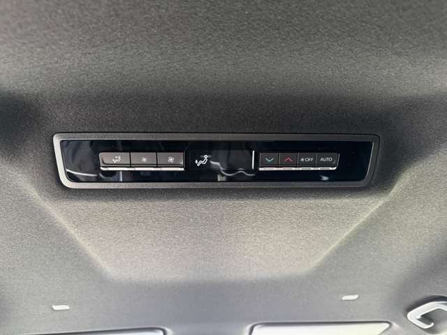 トヨタ ヴォクシー １．８ ハイブリッド Ｓ－Ｚ R7年 (九州・沖縄) 99