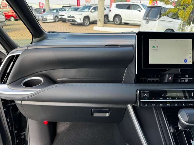 トヨタ ヴォクシー １．８ ハイブリッド Ｓ－Ｚ R7年 (九州・沖縄) 99