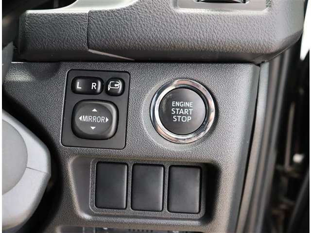 トヨタ ハイエースバン ２．０ スーパーＧＬ ダークプライム ロングボディ H29年 (関東) 99