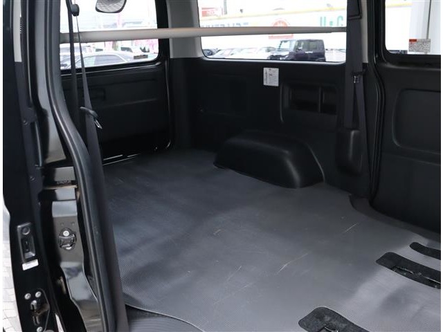 トヨタ ハイエースバン ２．０ スーパーＧＬ ダークプライム ロングボディ H29年 (関東) 99