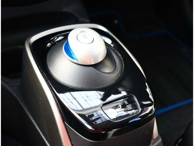 日産 ノート １．２ Ｅ－ＰＯＷＥＲ Ｘ R2年 (関東) 99