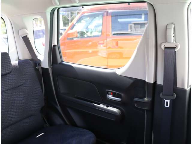 スズキ ワゴンＲ ６６０ ハイブリッド ＦＺ H30年 (関東) 99