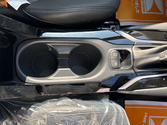 トヨタ カローラクロス　ハイブリッド １．８ ハイブリッド Ｚ R6年 (近畿) 99