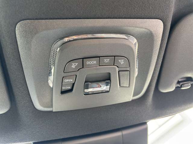 トヨタ カローラクロス　ハイブリッド １．８ ハイブリッド Ｚ R6年 (近畿) 99