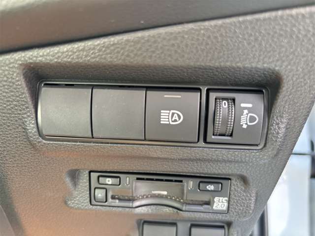 トヨタ カローラクロス　ハイブリッド １．８ ハイブリッド Ｚ R6年 (近畿) 99