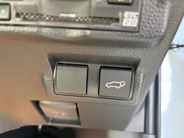 トヨタ カローラクロス　ハイブリッド １．８ ハイブリッド Ｚ R6年 (近畿) 99