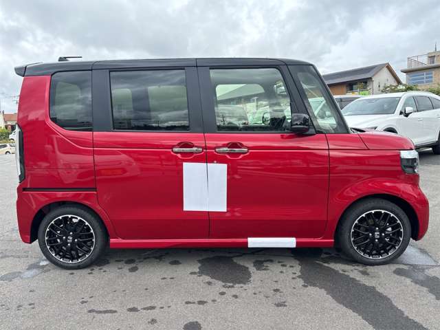 ホンダ Ｎ　ＢＯＸ カスタム ６６０ ターボ コーディネートスタイル ２トーン R6年 (近畿) 99