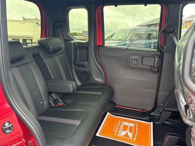 ホンダ Ｎ　ＢＯＸ カスタム ６６０ ターボ コーディネートスタイル ２トーン R6年 (近畿) 99