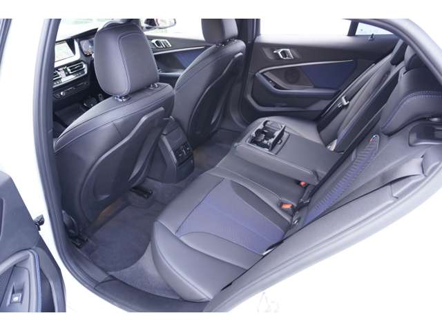 ＢＭＷ １シリーズ １１８Ｉ Ｍスポーツ ＤＣＴ R1年 (近畿) 99