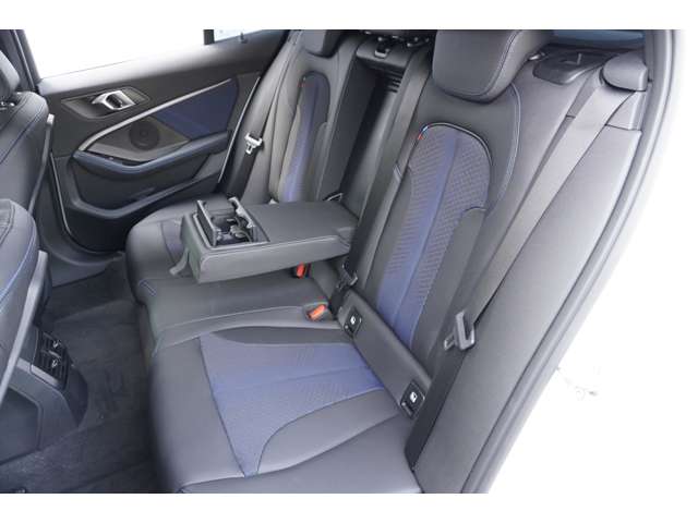 ＢＭＷ １シリーズ １１８Ｉ Ｍスポーツ ＤＣＴ R1年 (近畿) 99