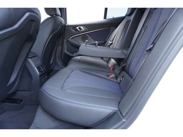 ＢＭＷ １シリーズ １１８Ｉ Ｍスポーツ ＤＣＴ R1年 (近畿) 99