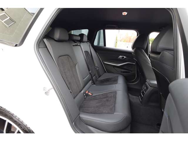 ＢＭＷ ３シリーズ ３１８Ｉ Ｍスポーツ R3年 (近畿) 99