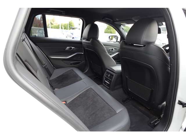 ＢＭＷ ３シリーズ ３１８Ｉ Ｍスポーツ R3年 (近畿) 99