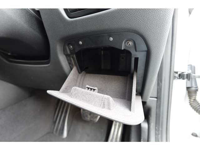 ＢＭＷ ３シリーズ ３１８Ｉ Ｍスポーツ R3年 (近畿) 99