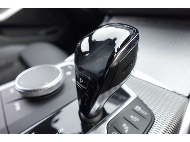 ＢＭＷ ３シリーズ ３１８Ｉ Ｍスポーツ R3年 (近畿) 99