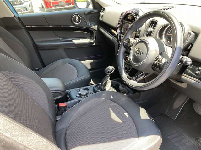 ミニ ミニクロスオーバー クーパー Ｄ R1年 (近畿) 99