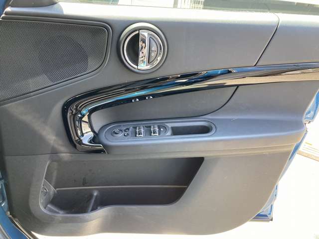 ミニ ミニクロスオーバー クーパー Ｄ R1年 (近畿) 99