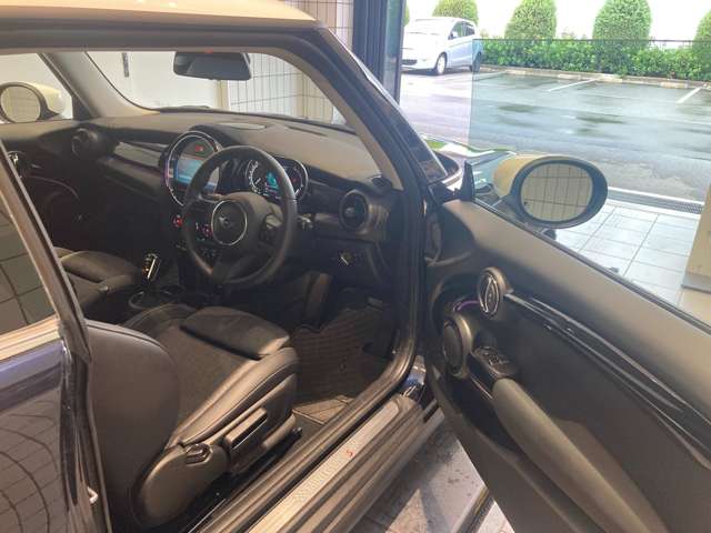 ミニ ミニ クーパーＳ ３ドア ＤＣＴ R4年 (近畿) 99