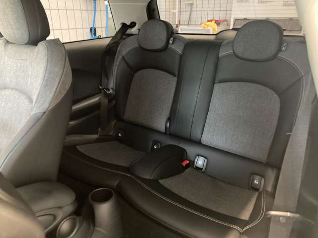 ミニ ミニ クーパーＳ ３ドア ＤＣＴ R4年 (近畿) 99