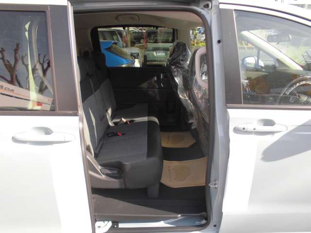 ホンダ フリード　ハイブリッド １．５ Ｅ：ＨＥＶ エアー ＥＸ R6年 (関東) 99