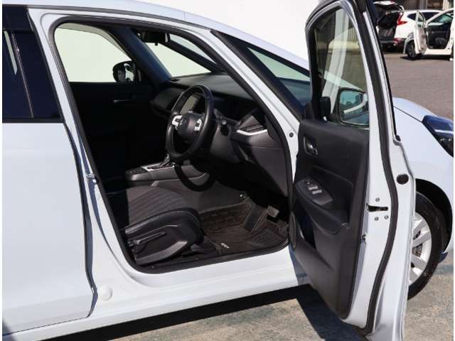 ホンダ フィット　ハイブリッド １．５ Ｅ：ＨＥＶ ホーム R2年 (関東) 99