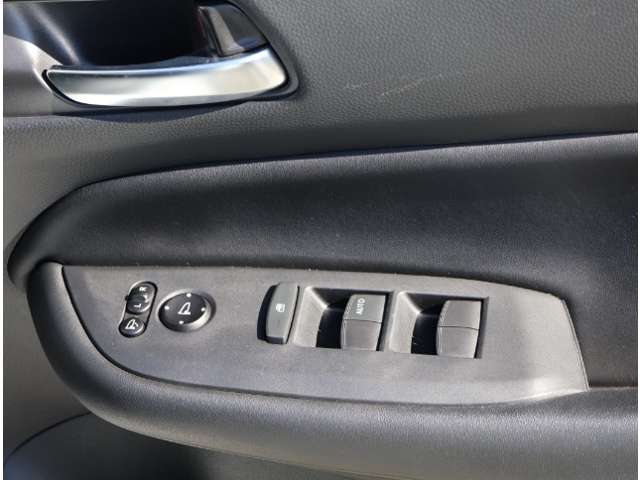 ホンダ フィット　ハイブリッド １．５ Ｅ：ＨＥＶ ホーム R2年 (関東) 99