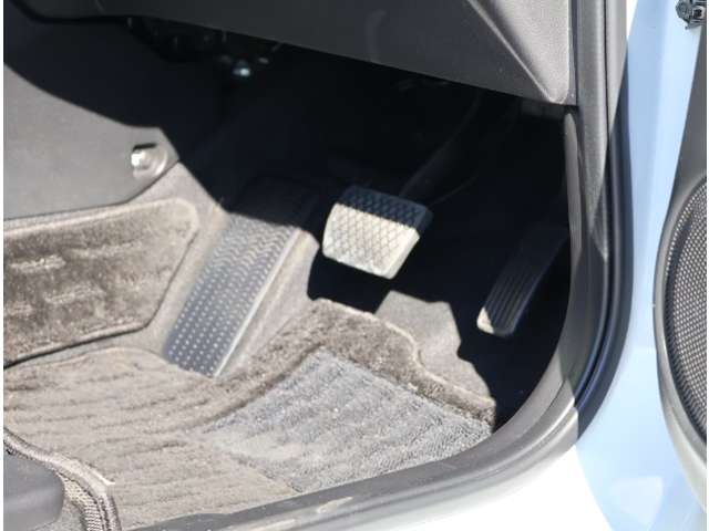 ホンダ フィット　ハイブリッド １．５ Ｅ：ＨＥＶ ホーム R2年 (関東) 99