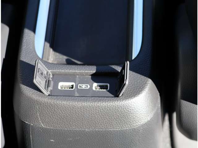 ホンダ フィット　ハイブリッド １．５ Ｅ：ＨＥＶ ホーム R2年 (関東) 99